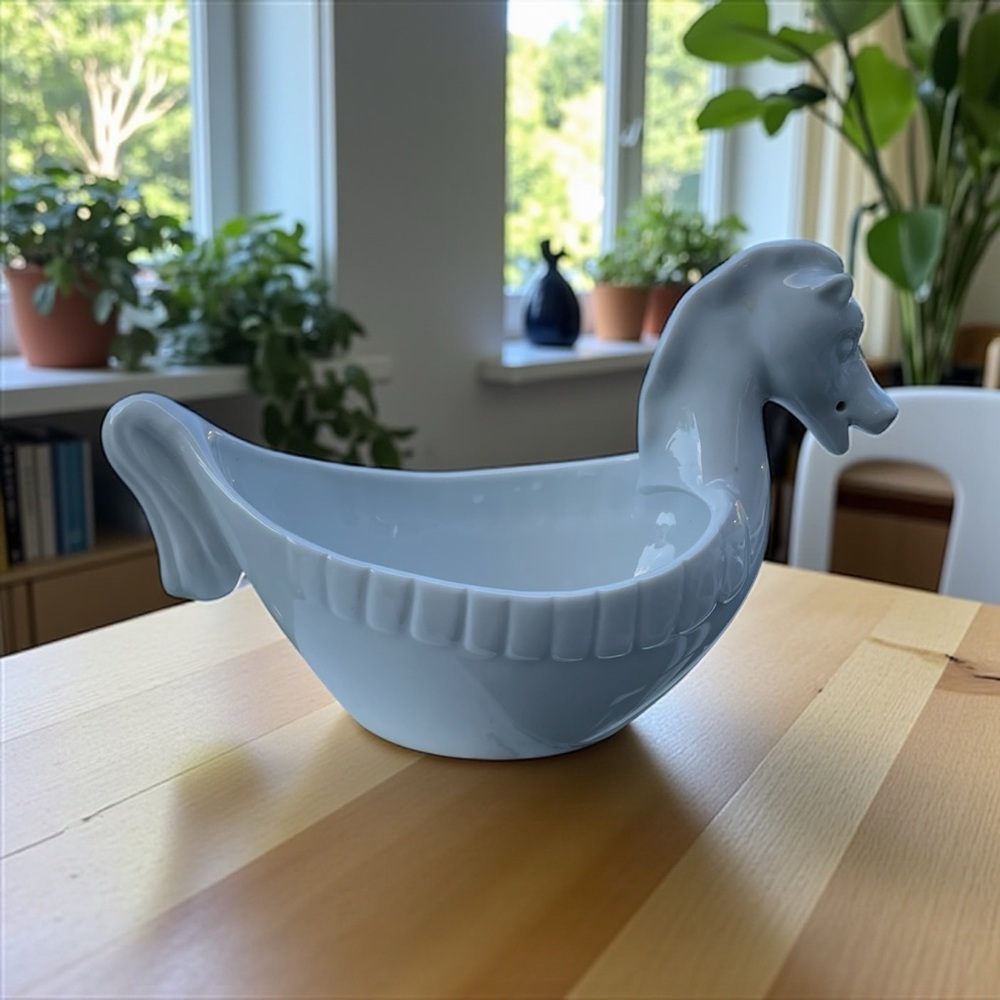 Saler porcelain horse bowl/planter, vintage, no chips, or cracks, unique